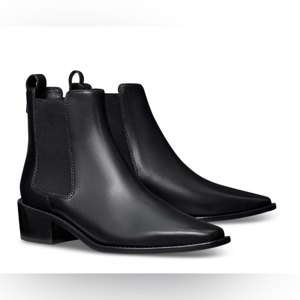NIB TORY BURCH WESTERN CHELSEA ANKLE Boots